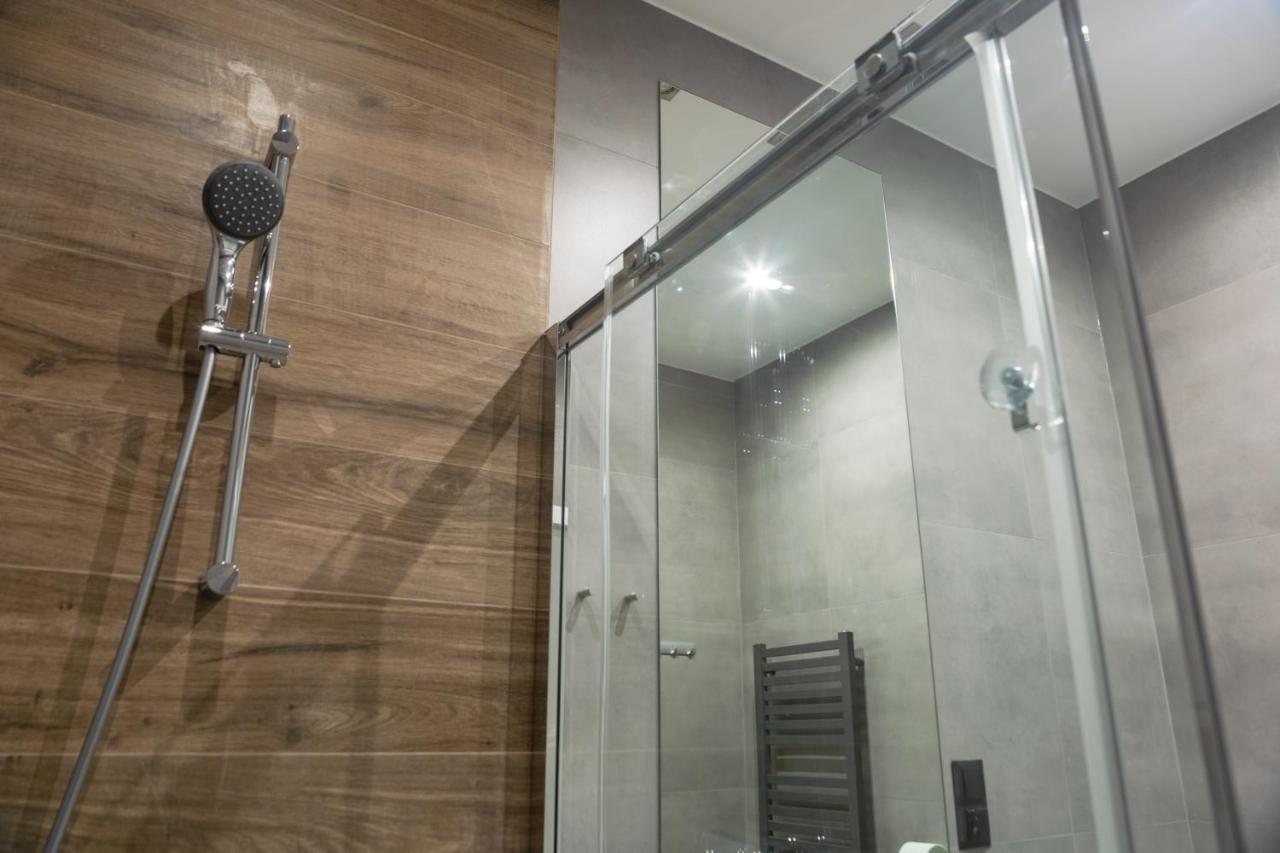Apartamenty Dworcowa 45 Gliwice Bagian luar foto